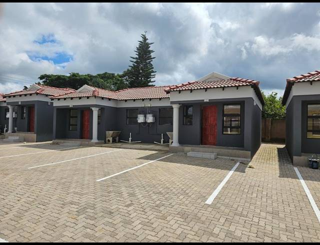 1 BEDROOM PROPERTY TO RENT IN LOUIS TRICHARDT
